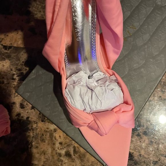 Azalea Wang Sandal - Picture 8 of 8